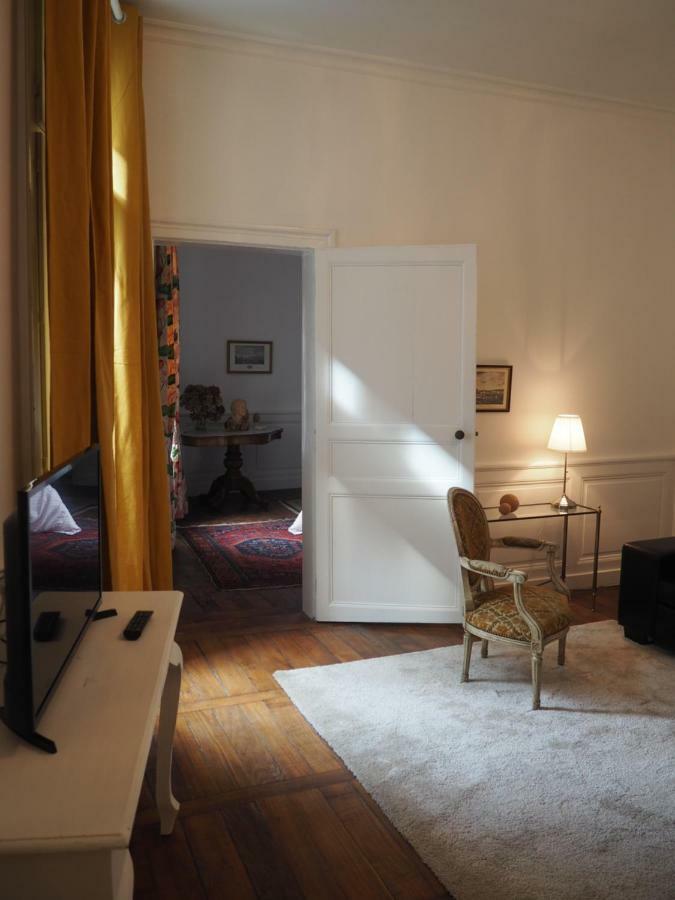 Le Quatre Bed & Breakfast Rennes Bagian luar foto